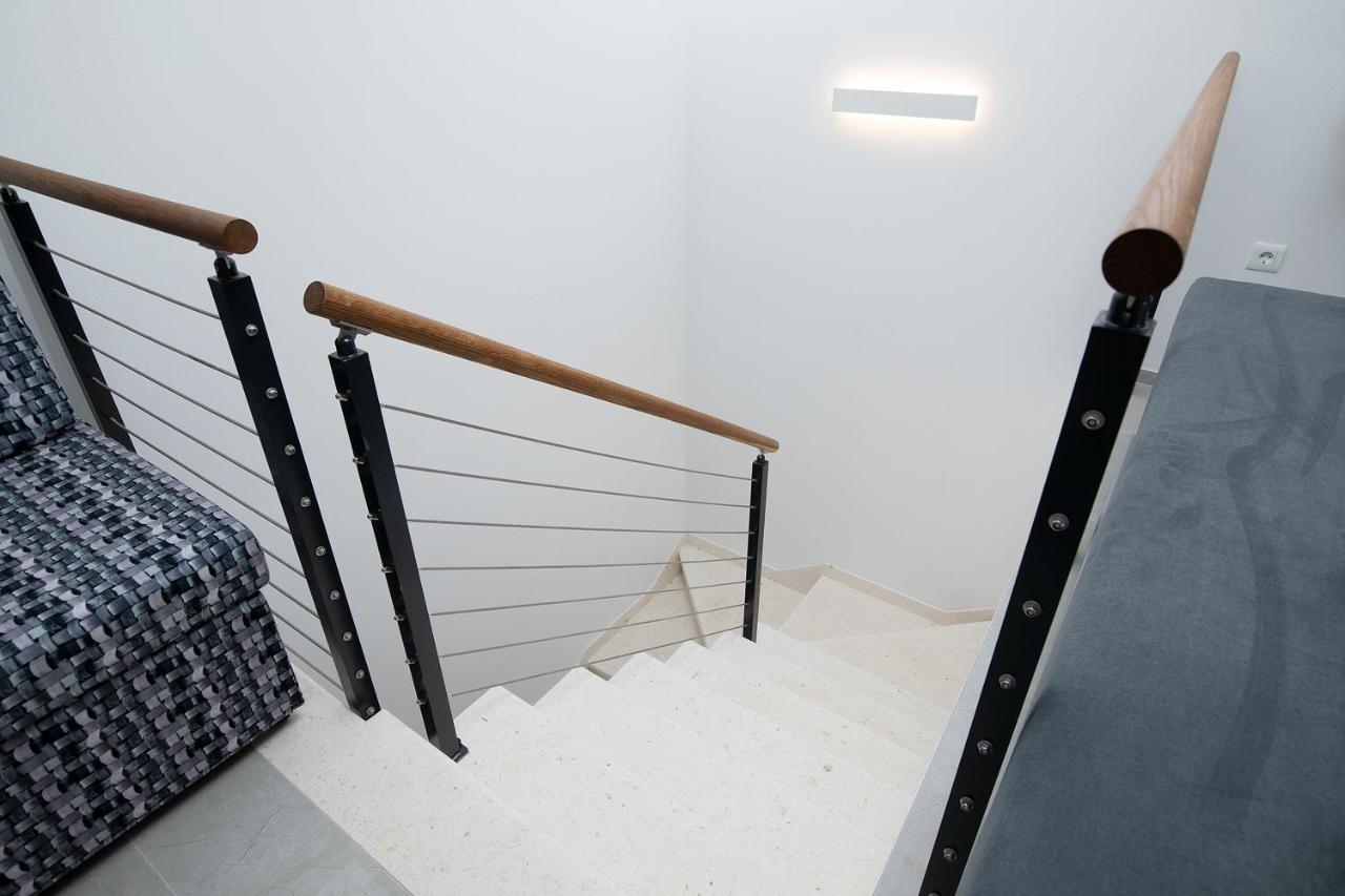 Apartman Damjan Pjescana Uvala Exterior foto